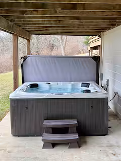 Private hot tub at Cave and Creek cabin in Hocking Hills